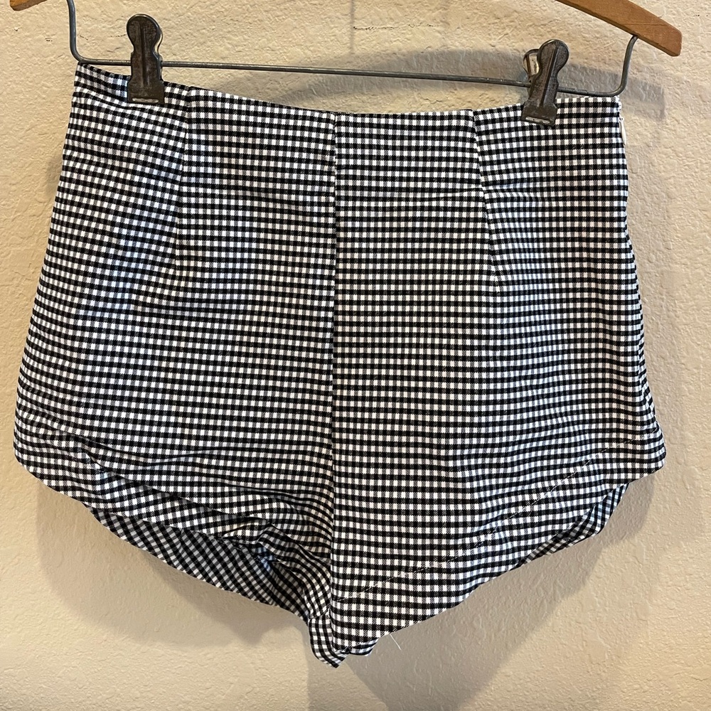 Urban outfitters boyshort style gingham shorts